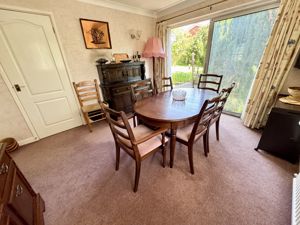 Dining Room- click for photo gallery
